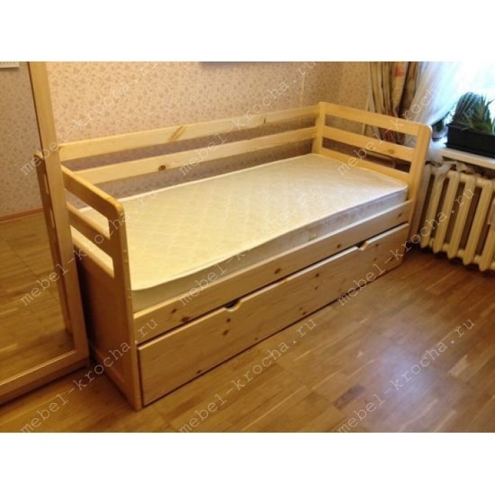 Кровать дошкольная из массива